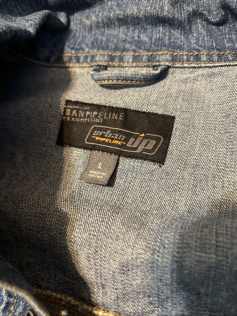 Urban Pipeline Up Jean Jacket Large Medium Wash Snaps Chest Pockets Relaxed 90s - Picture 2 of 9